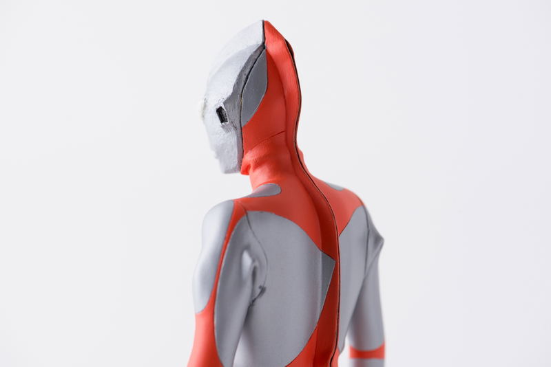 Ultraman 1/12 Scale Polystone Statue: Eiji Tsuburaya & Ultraman image 11