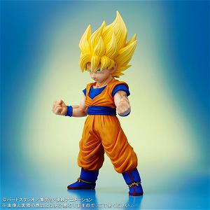 DefoReal Series Dragon Ball Z Pre-Painted Complete Figure: Son Goku Super Saiyan Ver.