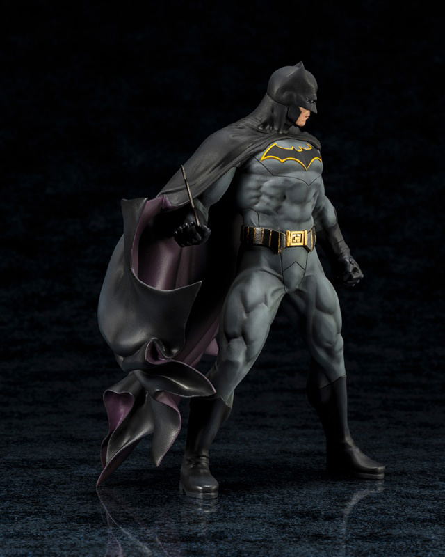 ARTFX+ Batman 1/10 Scale Pre-Painted Figure: Batman Rebirth (Re-run) image 6