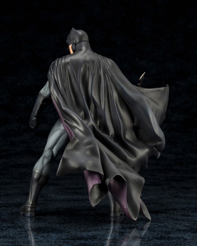 ARTFX+ Batman 1/10 Scale Pre-Painted Figure: Batman Rebirth (Re-run) image 9