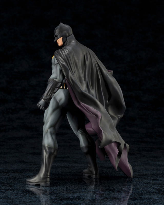 ARTFX+ Batman 1/10 Scale Pre-Painted Figure: Batman Rebirth (Re-run) image 10