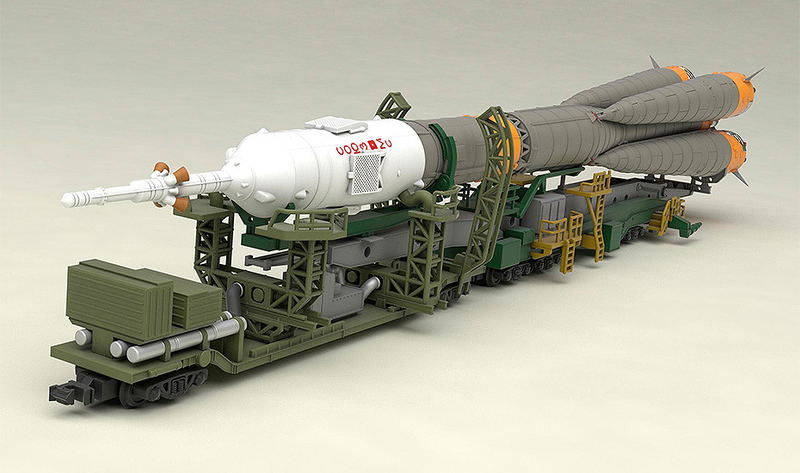 Soyuz Rocket & Transport Train 1/150 Scale Plastic Model (Re-run) image 6
