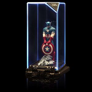 Super Hero Illuminate Gallery Collection Vol.1: Captain America (Re-run)