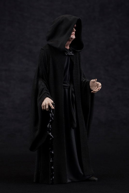 ARTFX+ Star Wars 1/10 Scale Pre-Painted Figure: Emperor Palpatine with Royal Guard 3 Pack image 7