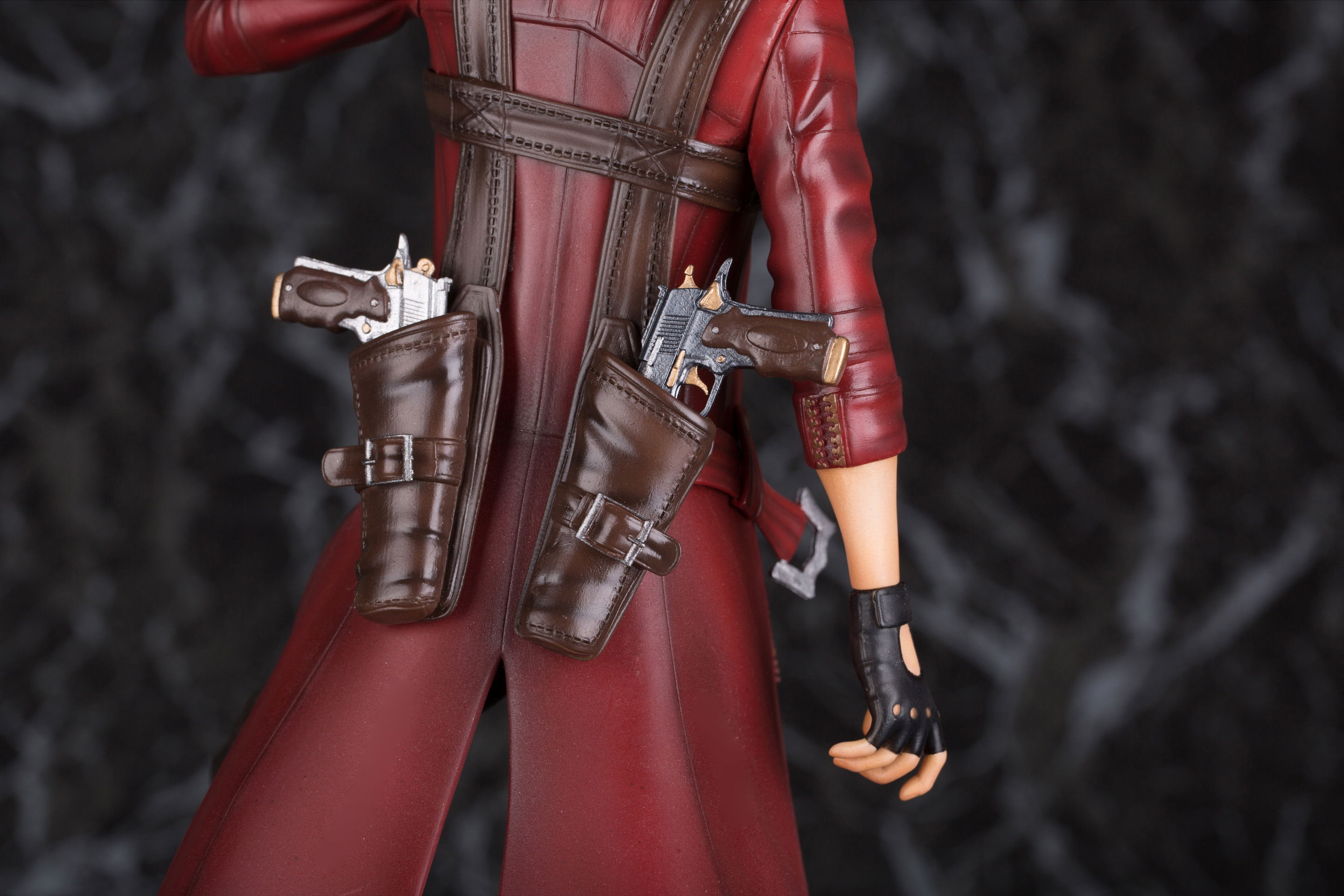 Devil May Cry 3 1/6 Scale Pre-Painted Figure: Dante