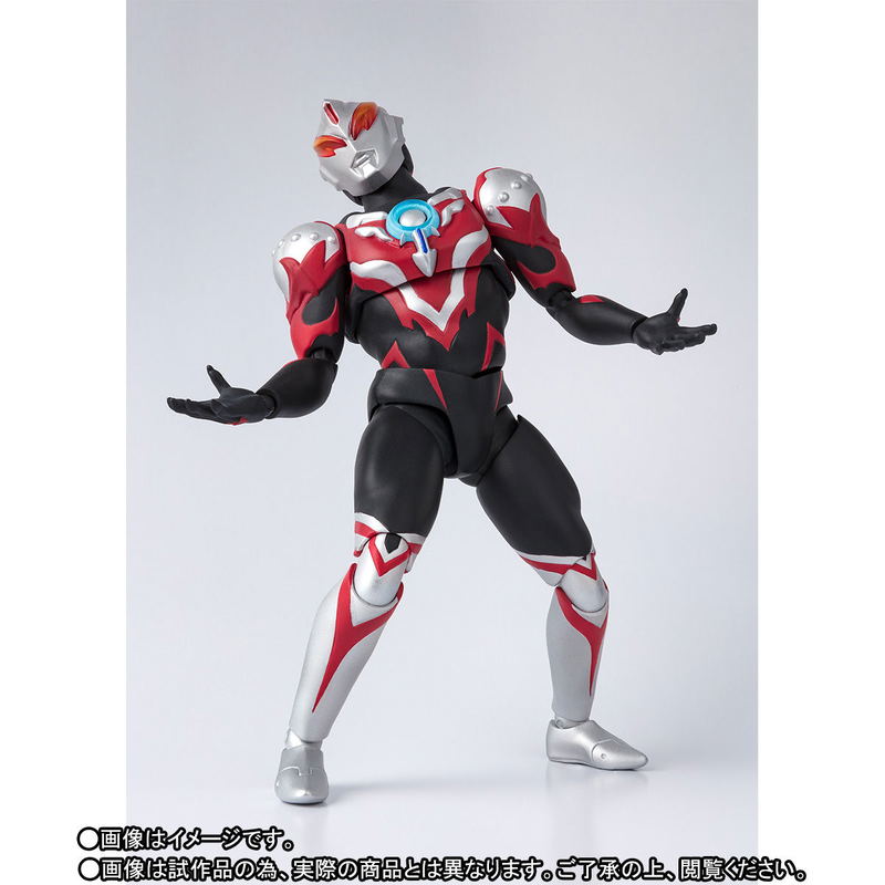 S.H.Figuarts Ultraman Orb: Ultraman Orb Thunder Breaster image 4