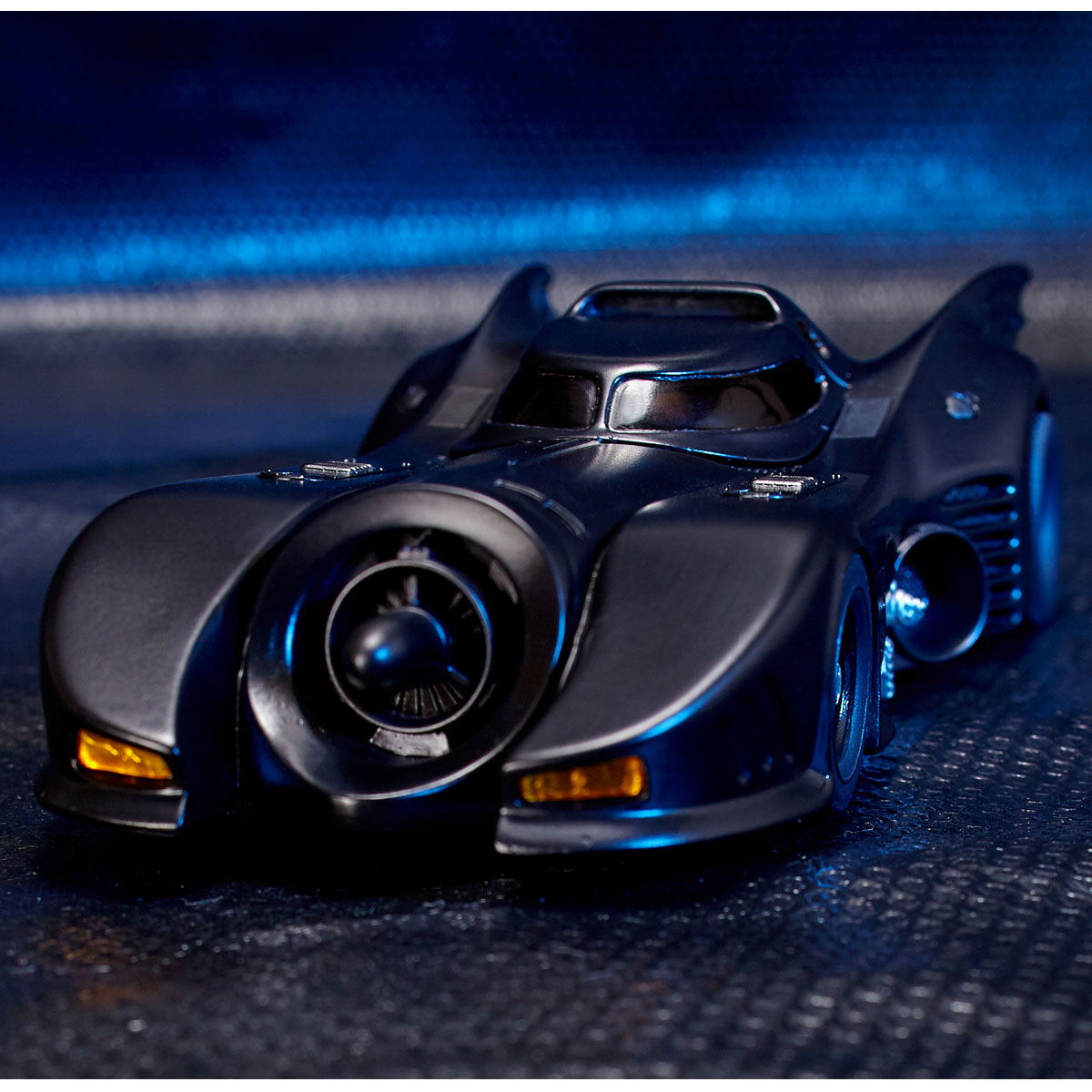 Figure Complex Movie Revo Series No. 009 Batman: Batmobile 1989