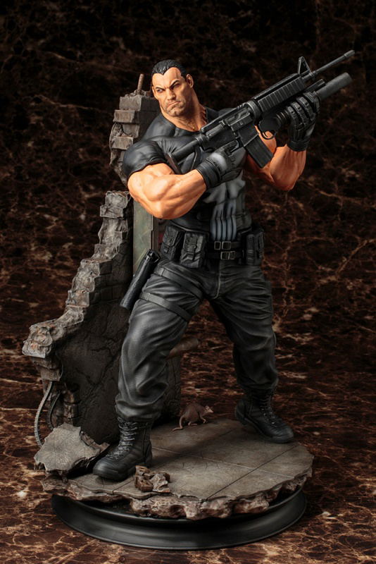 Marvel Universe 1/6 Scale Fine Art Statue: The Punisher image 7