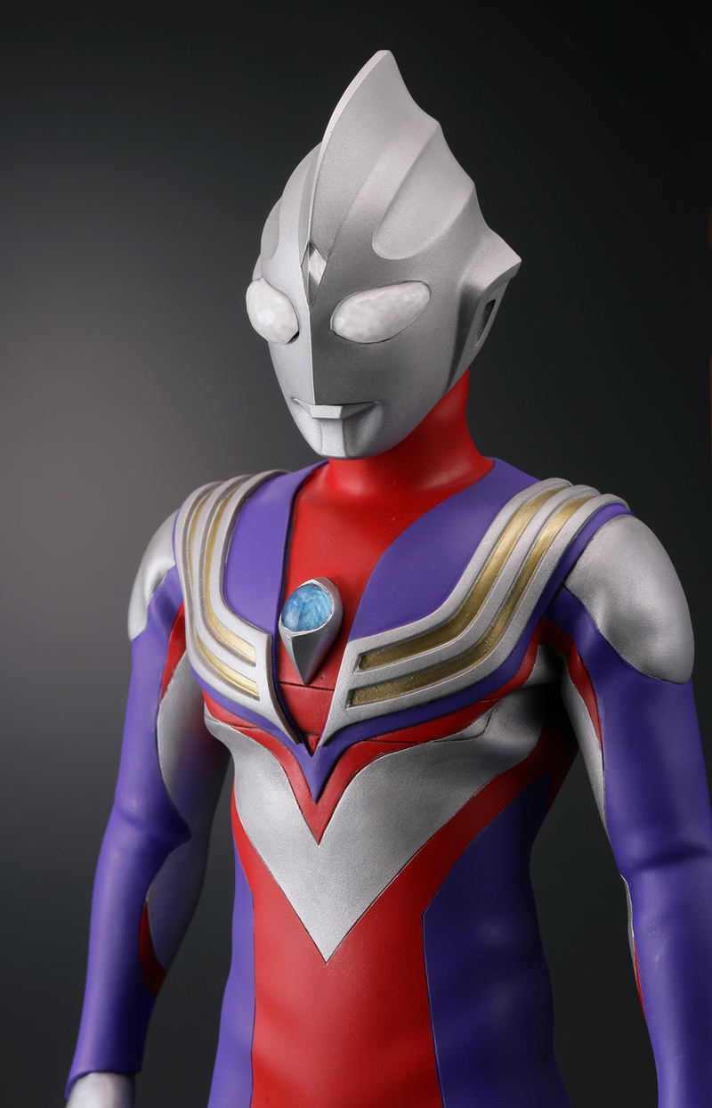 Character Classics Ultraman Tiga 1/5 Scale Figure: Ultraman Tiga image 12
