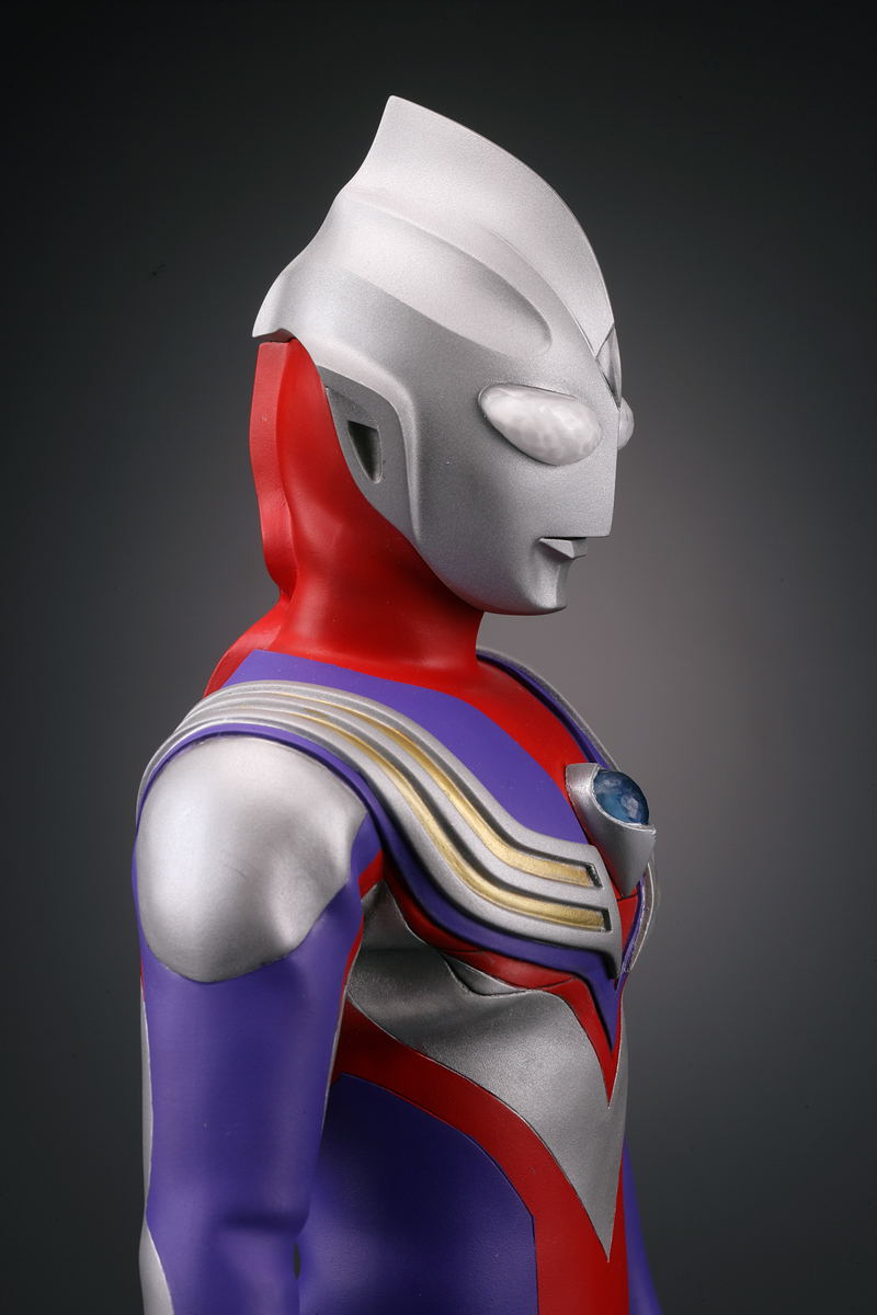 Character Classics Ultraman Tiga 1/5 Scale Figure: Ultraman Tiga image 13