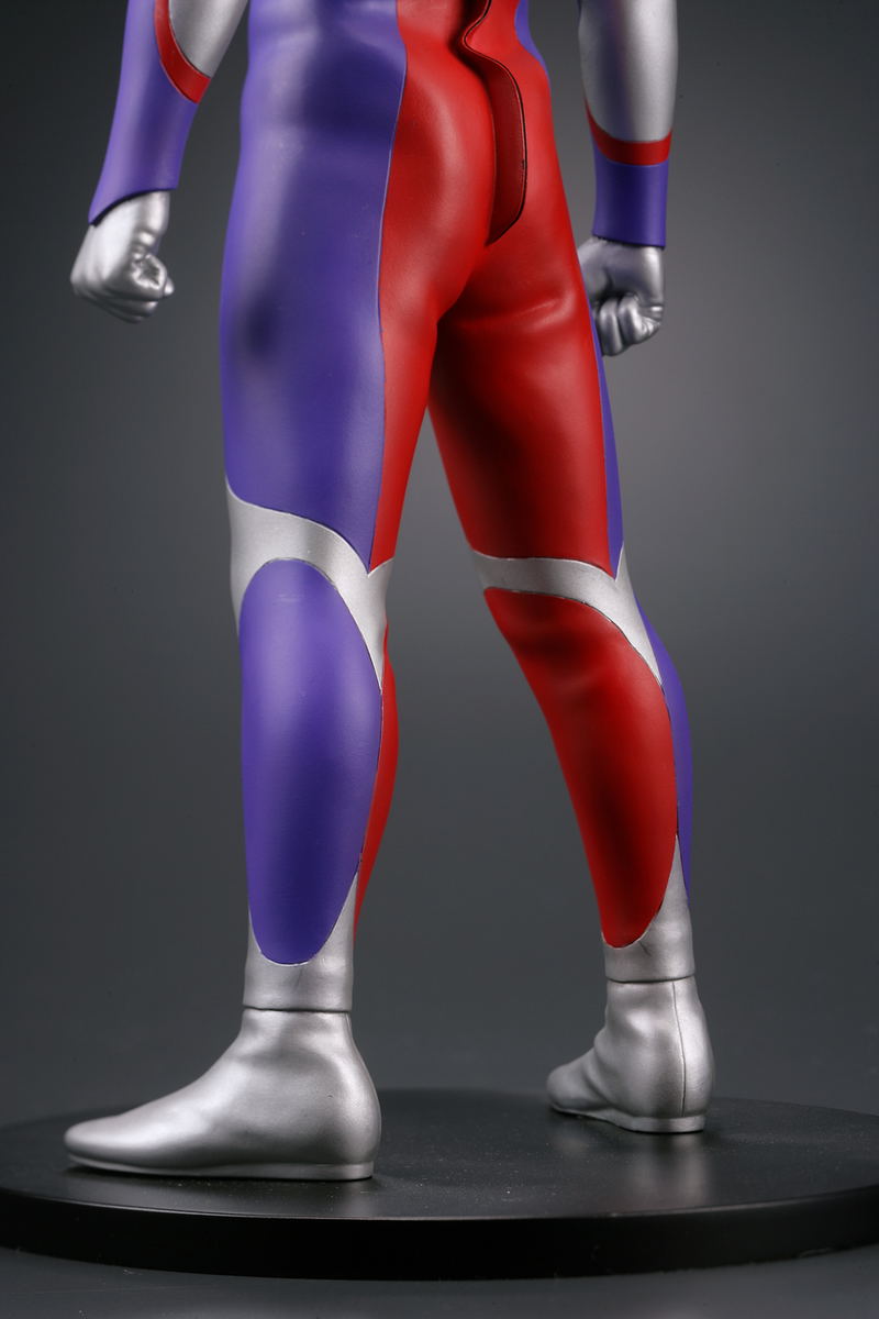 Character Classics Ultraman Tiga 1/5 Scale Figure: Ultraman Tiga image 15