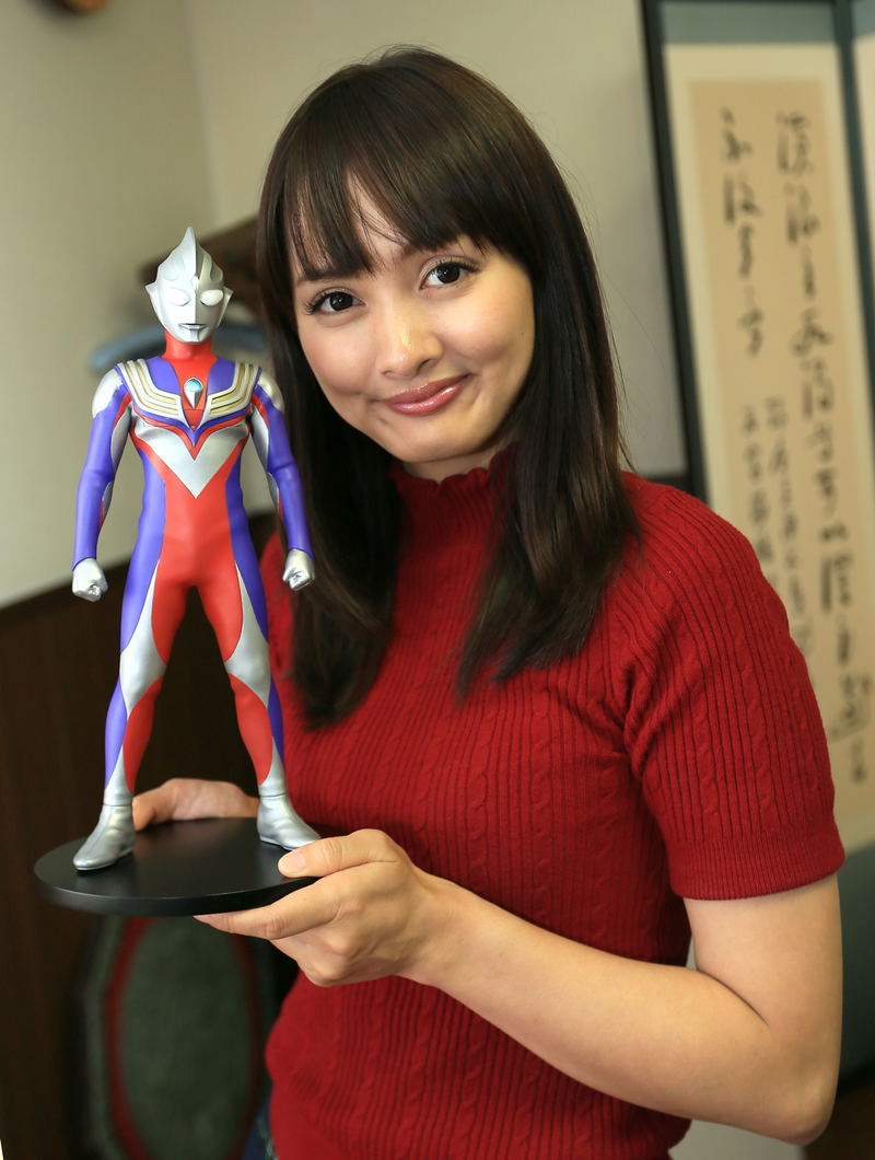 Character Classics Ultraman Tiga 1/5 Scale Figure: Ultraman Tiga image 19