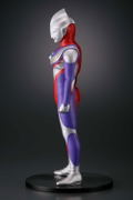 Character Classics Ultraman Tiga 1/5 Scale Figure: Ultraman Tiga thumbnail 5