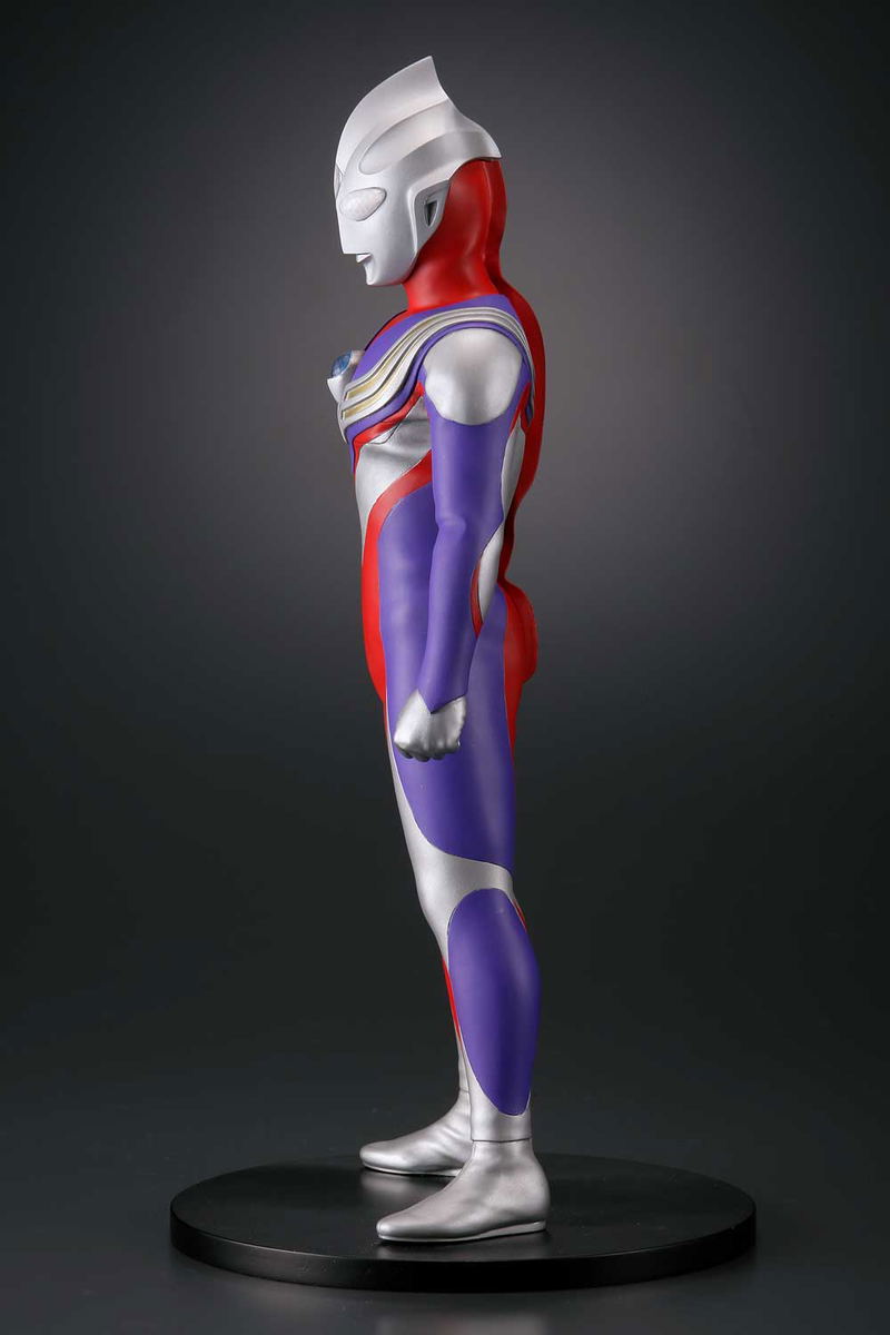 Character Classics Ultraman Tiga 1/5 Scale Figure: Ultraman Tiga image 5