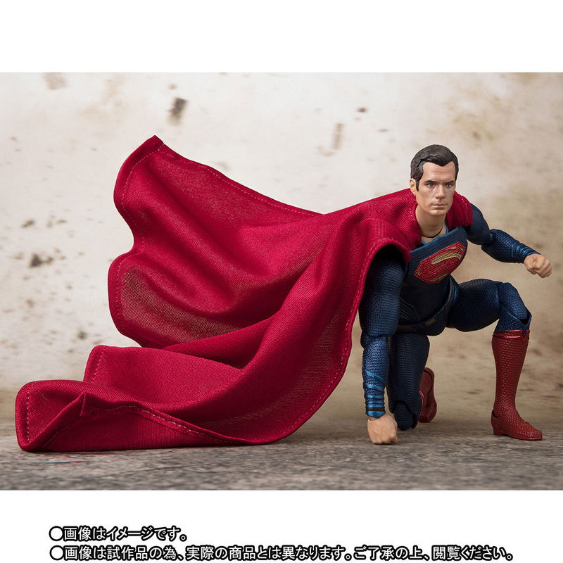 S.H.Figuarts Justice League: Superman image 5