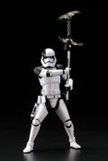 ARTFX+ Star Wars The Last Jedi 1/10 Scale Pre-Painted Figure: First Order Stormtrooper Executioner thumbnail 2