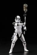 ARTFX+ Star Wars The Last Jedi 1/10 Scale Pre-Painted Figure: First Order Stormtrooper Executioner thumbnail 5
