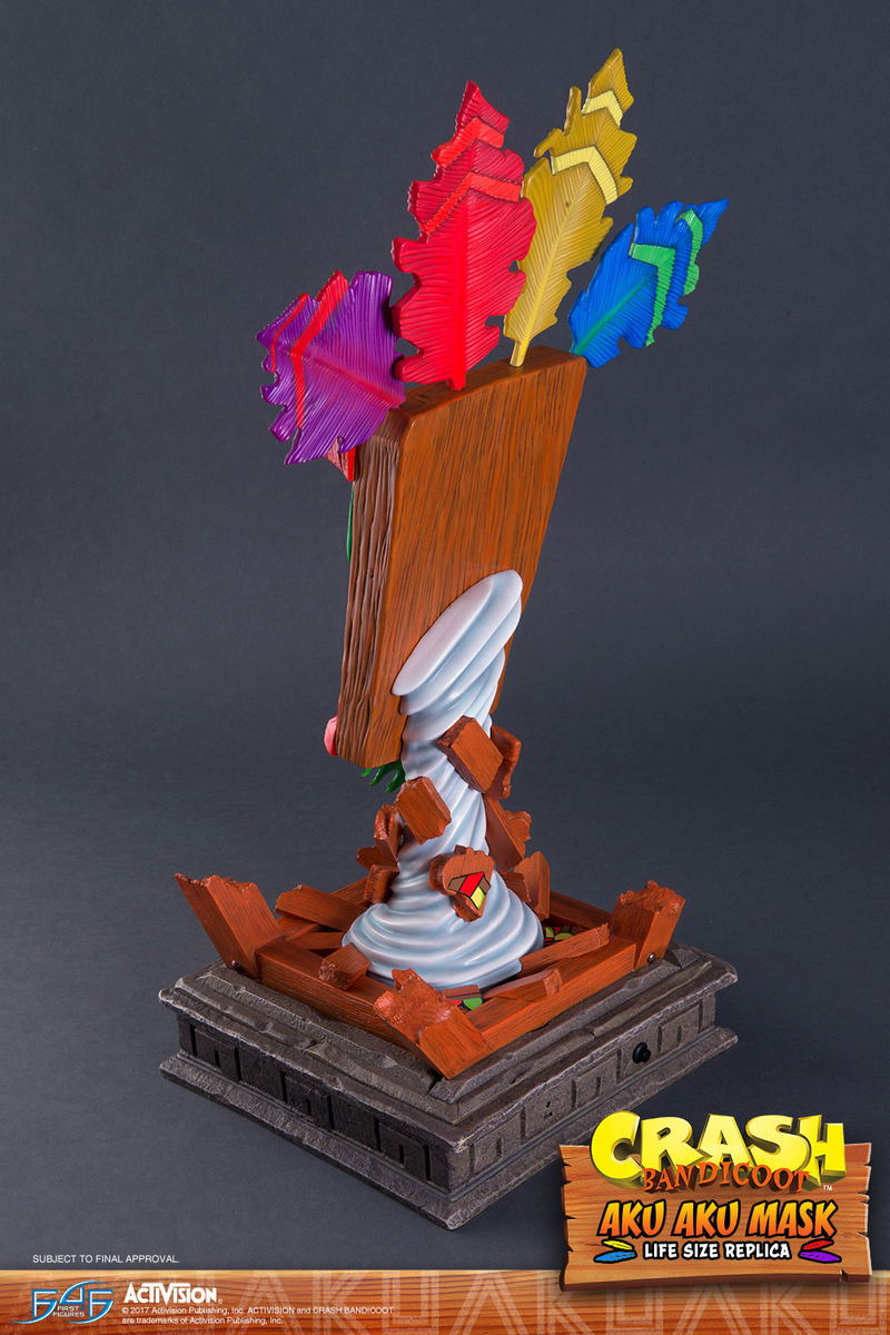 Crash Bandicoot Life-Size Aku Aku Mask image 12
