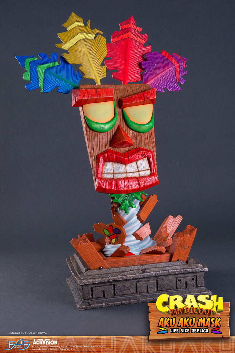 Crash Bandicoot Life-Size Aku Aku Mask image 15