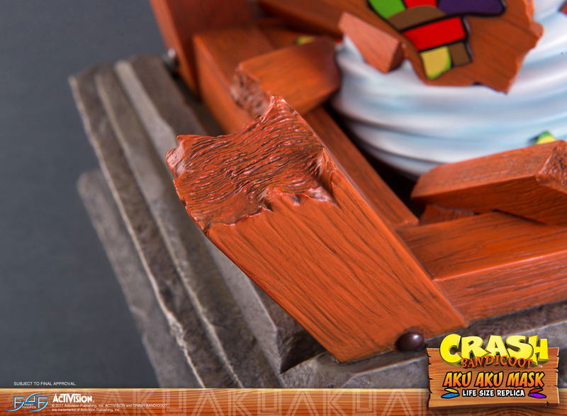 Crash Bandicoot Life-Size Aku Aku Mask image 18
