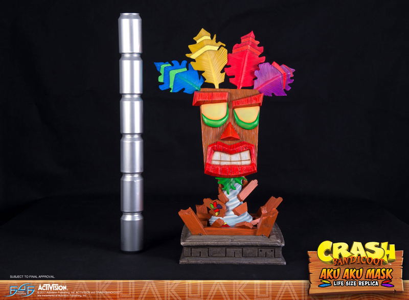 Crash Bandicoot Life-Size Aku Aku Mask image 21