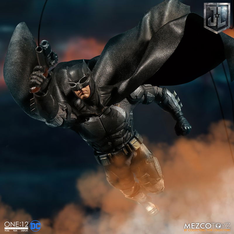One:12 Collective Justice League Action Figure: Tactical Suit Batman image 6