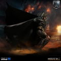 One:12 Collective Justice League Action Figure: Tactical Suit Batman thumbnail 7