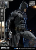 Museum Masterline Justice League 1/3 Scale Statue: Batman thumbnail 9