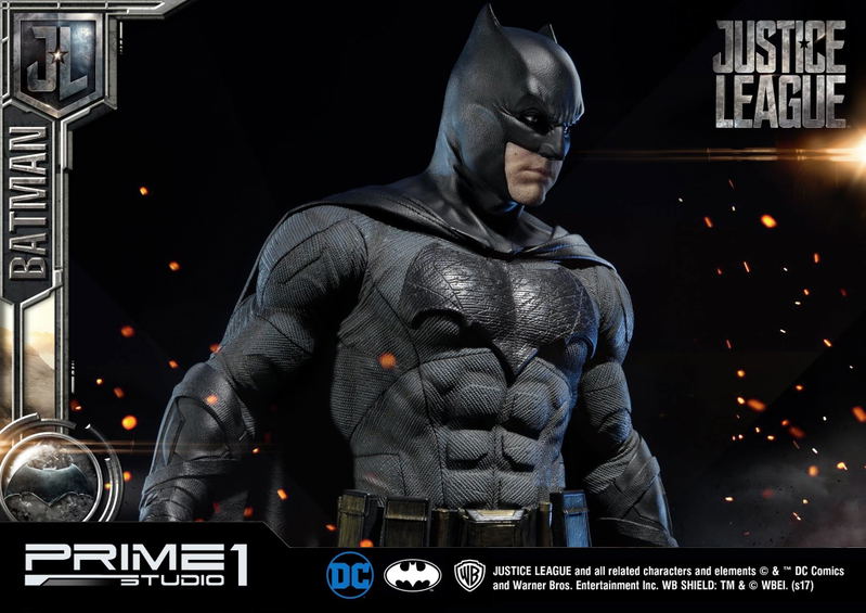 Museum Masterline Justice League 1/3 Scale Statue: Batman image 15