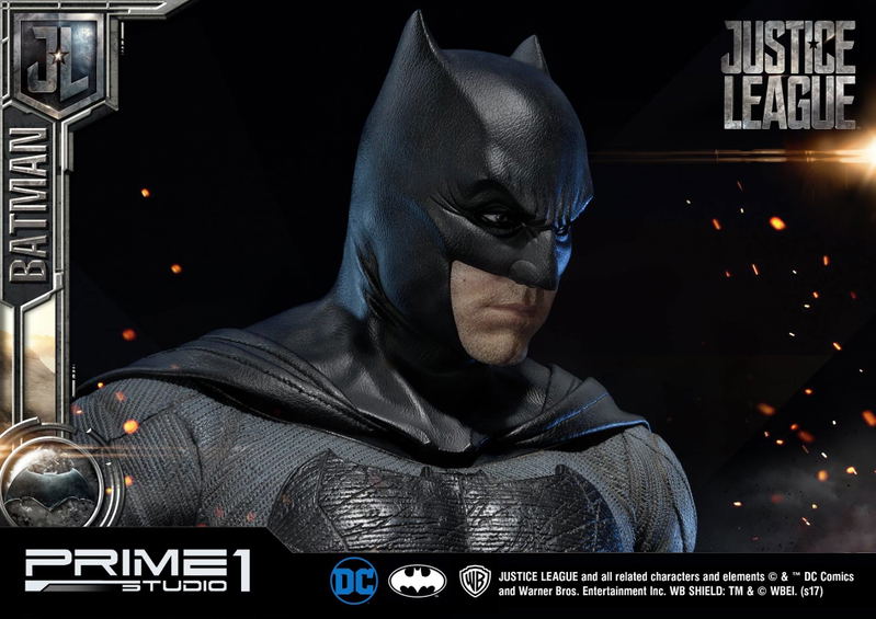 Museum Masterline Justice League 1/3 Scale Statue: Batman image 18