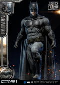 Museum Masterline Justice League 1/3 Scale Statue: Batman thumbnail 1