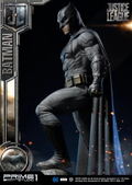 Museum Masterline Justice League 1/3 Scale Statue: Batman thumbnail 7