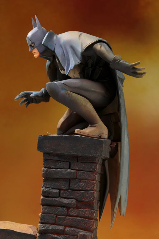 ARTFX+ Batman Gotham by Gaslight 1/10 Scale Pre-Painted Figure: Batman Artist Finish image 11