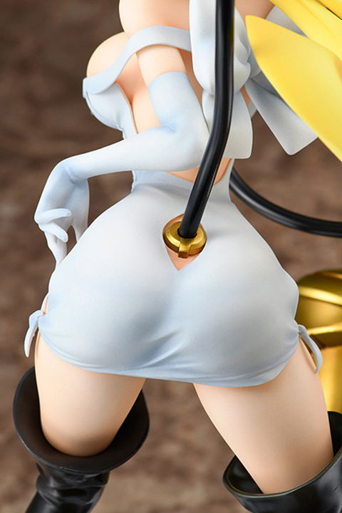 Majo to Hyakkihei 2 1/7 Scale Pre-Painted Figure: Lisa image 8