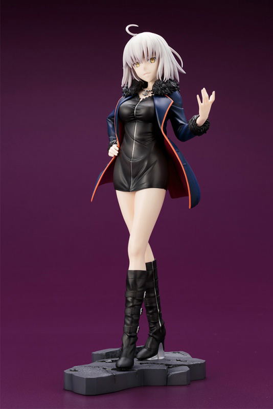 Fate/Grand Order 1/7 Scale Pre-Painted Figure: Avenger/Jeanne d'Arc (Alter) Casual Ver. image 2