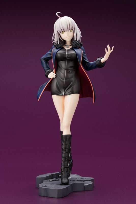 Fate/Grand Order 1/7 Scale Pre-Painted Figure: Avenger/Jeanne d'Arc (Alter) Casual Ver. image 3