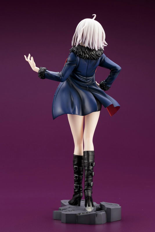 Fate/Grand Order 1/7 Scale Pre-Painted Figure: Avenger/Jeanne d'Arc (Alter) Casual Ver. image 4