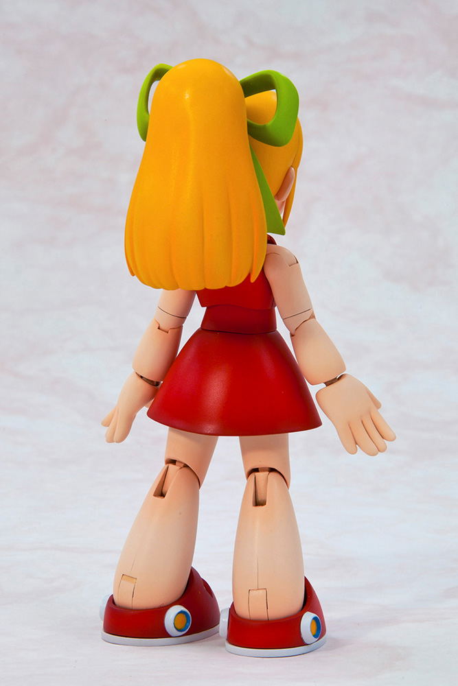 Mega Man 1/10 Scale Plastic Model Kit: Roll Repackage Edition (Re-run) image 7