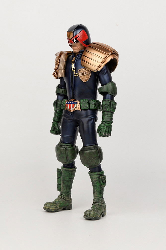 2000 AD 1/6 Scale Action Figure: Apocalypse War Judge Dredd image 4