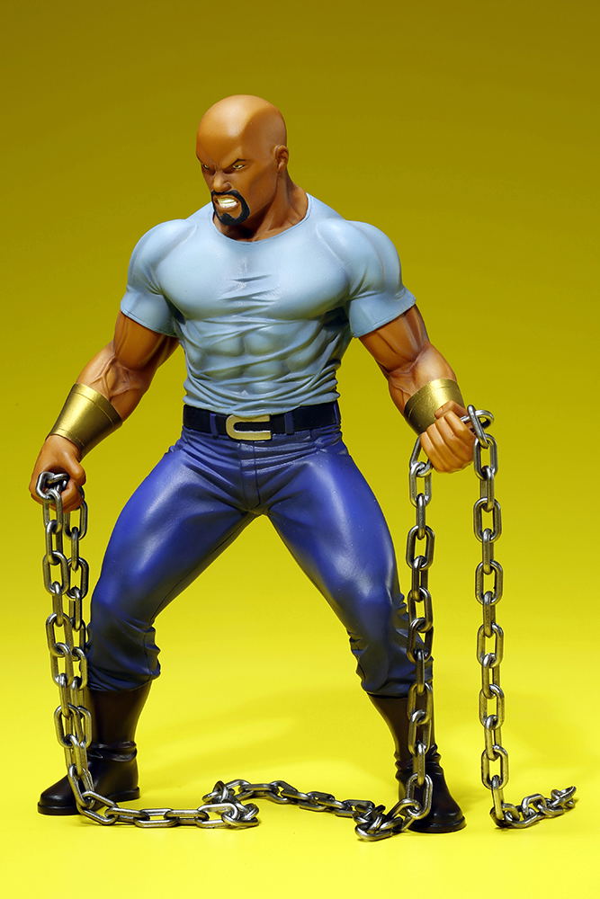 ARTFX+ The Defenders 1/10 Scale Pre-Painted Figure: Luke Cage image 4