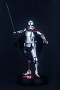 ARTFX Star Wars - The Last Jedi 1/7 Scale Pre-Painted Figure: Captain Phasma thumbnail 2