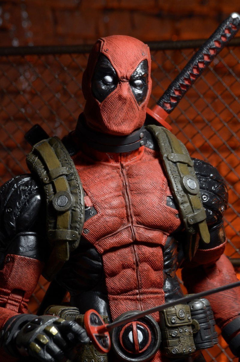 Marvel Comics 1/4 Scale Action Figure: Deadpool image 5