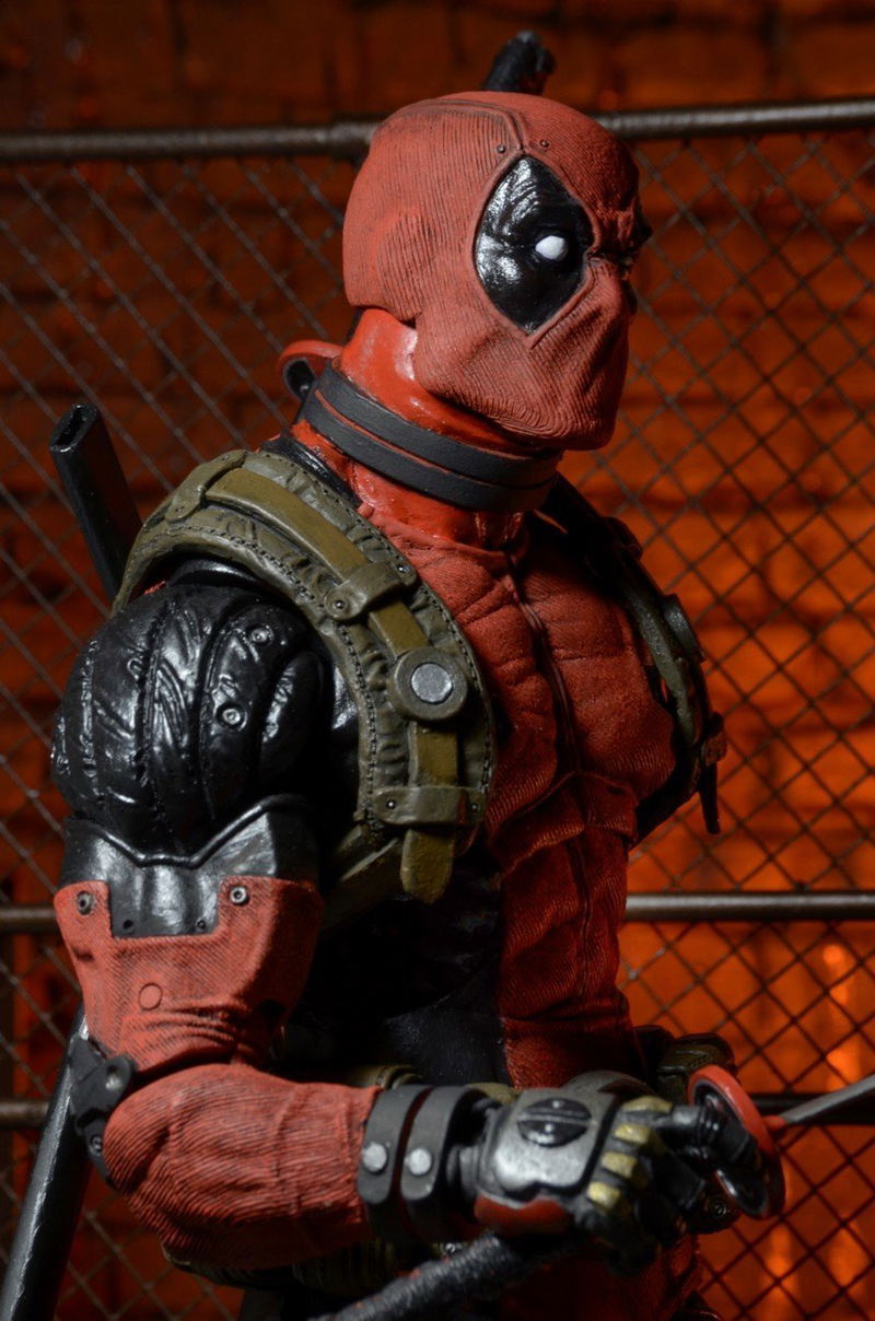 Marvel Comics 1/4 Scale Action Figure: Deadpool image 6