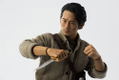 The Walking Dead 1/6 Scale Pre-Painted Action Figure: Glenn Rhee thumbnail 9