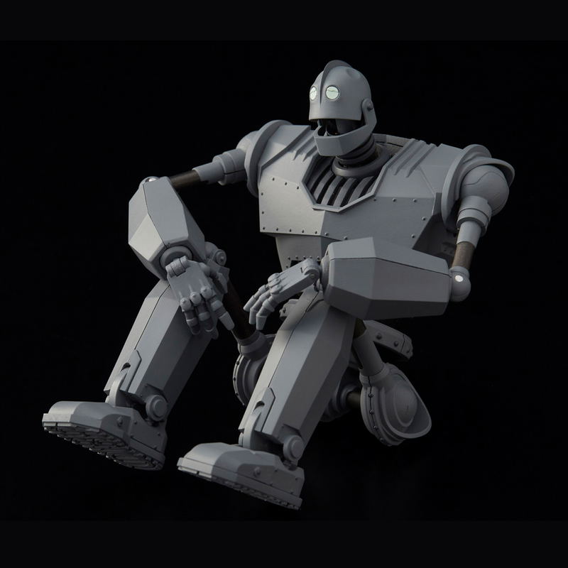 Riobot The Iron Giant 1/80 Scale Pre-Painted Figure: The Iron Giant image 4