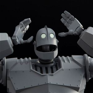 Riobot The Iron Giant 1/80 Scale Pre-Painted Figure: The Iron Giant