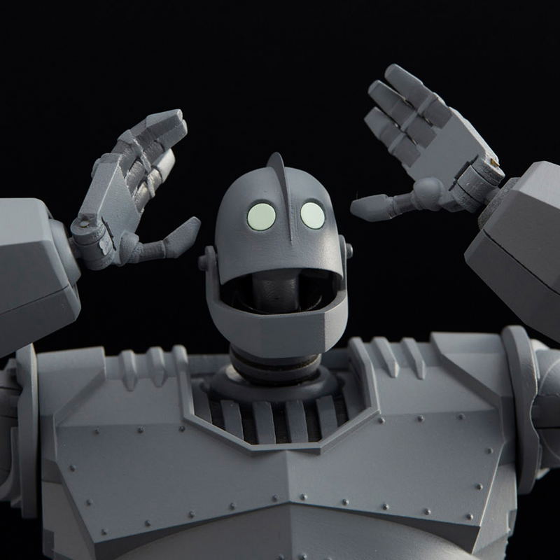 Riobot The Iron Giant 1/80 Scale Pre-Painted Figure: The Iron Giant image 6