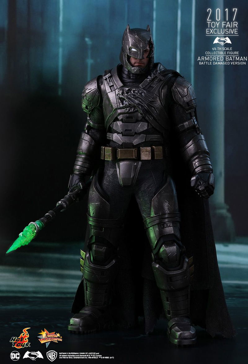 Batman v Superman Dawn of Justice 1/6 Scale Collectible Figure: Armored Batman (Battle Damaged Ver.) image 1
