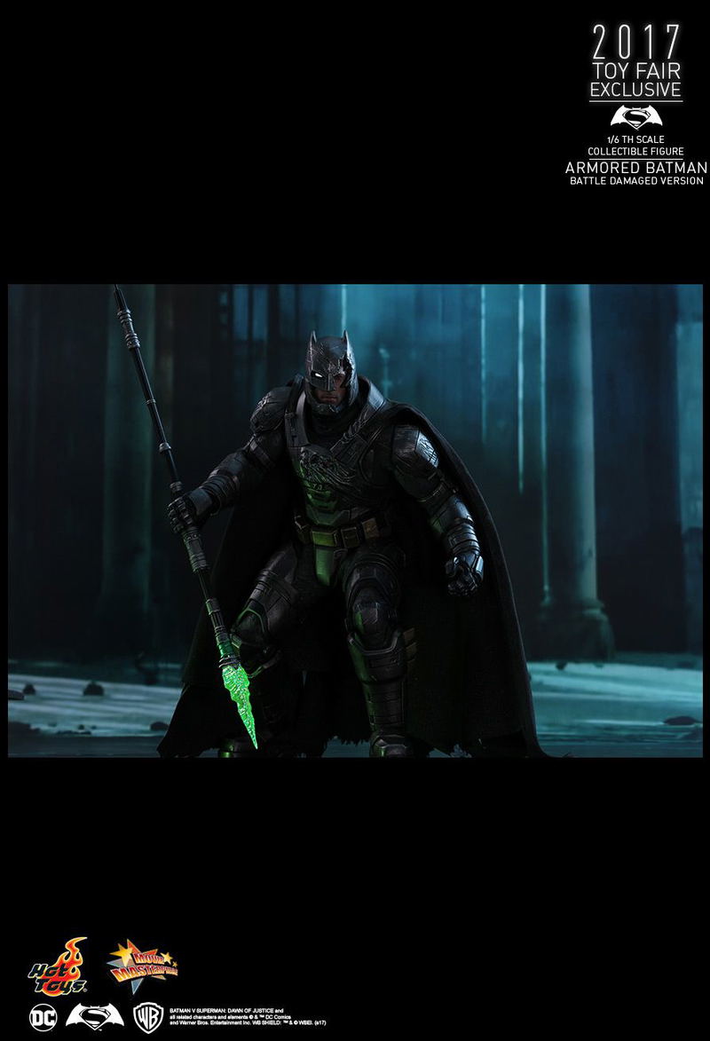 Batman v Superman Dawn of Justice 1/6 Scale Collectible Figure: Armored Batman (Battle Damaged Ver.) image 2