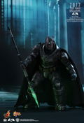 Batman v Superman Dawn of Justice 1/6 Scale Collectible Figure: Armored Batman (Battle Damaged Ver.) thumbnail 8